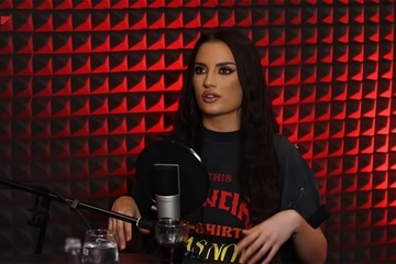 Barbaru Bobak optužuju da je iskopirala hit Bojana Tomovića