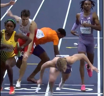 Haos na Svjetskom prvenstvu: Amerikanci ostali bez medalje nakon dramatičnog incidenta /VIDEO/