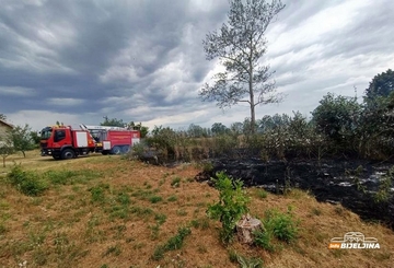 Vatrogasci Bijeljina: Trenutno imamo 25 požarišta, broj dramatično raste, svi smo na terenu