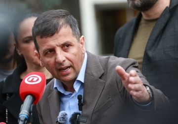 Vukanović poručio da je klinika porodice Miličević za 2 godine imala 400.000 KM dobiti