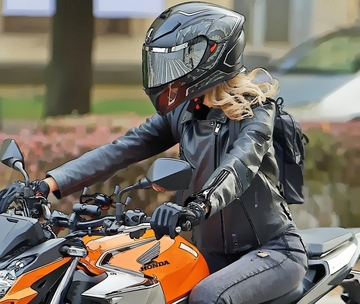 Jedina zemlja koja ženama zabranjuje vožnju motocikala napokon ukida zabranu