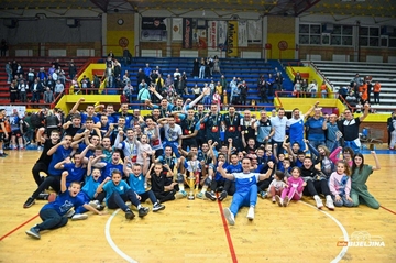 PEHAR OSTAJE U BIJELJINI Odbojkaši "Radnika" šampioni Bosne i Hercegovine (FOTO, VIDEO)