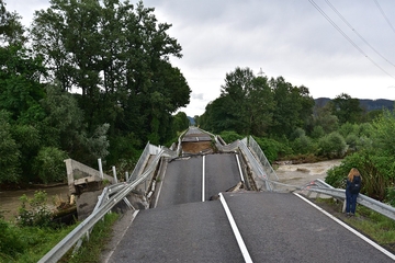 Poplave u Sloveniji i Hrvatskoj vidljive iz svemira, prikazane razmjere katastrofe