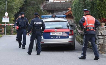 Naoružani napadači upali u stan mladića iz BiH, u potragu uključene i austrijske “Kobre”