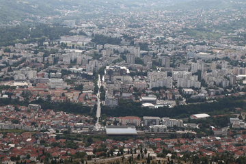 Policija zabranila šetnju maturanata