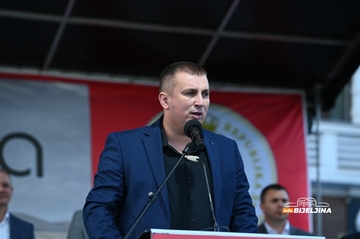 Šušljik osudio napad na autobus bijeljinskih sportista u Brčkom: Neka ih je sramota čime se ponose