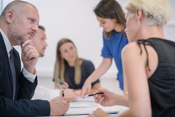 Na rukovodećoj poziciji 2,5 odsto zaposlenih žena, većina radi na uslužnim pozicijama i u trgovi