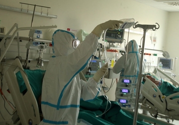 Da li smo na pragu nove KORONA KRIZE: Ubrzano raste broj zaraženih, sve više pacijenata s težom formom bolesti