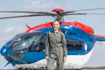 Prelijepa Neda u vojnoj uniformi će vas oduševiti "Helikopter bez mog odobrenja ne polijeće"