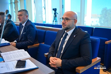 Tomić: Rukovodstvo Skupštine grada Bijeljina hitno da podnese ostavku, sugrađani zgroženi 