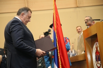 Dodik, Duraković i Pranjić položili zakletvu, opozicija napustila salu