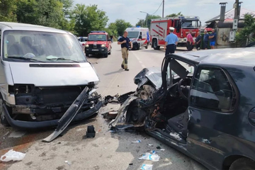 Težak sudar u Prijedoru, intervenisali vatrogasci i hitna pomoć