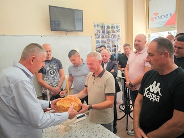 PDP Ugljevik obilježio krsnu slavu Krstovdan: Svi se molimo za srpske stradalnike na Kosovu i Metohiji 