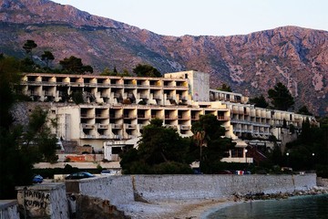 Srušen simbol jugoslovenskog luksuza: Titovi hoteli nestali bez traga