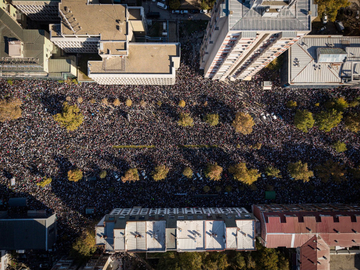 Arhiv javnih skupova: 110.000 ljudi na skupu u Novom Sadu