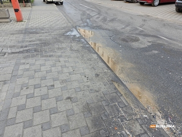 Bijeljinci ljuti jer kamion komunalaca ostavlja smrad iza sebe (FOTO)