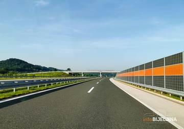 Osumnjičeni za ubistvo supruge uočen na autoputu "9. januar", u toku opsežna potraga