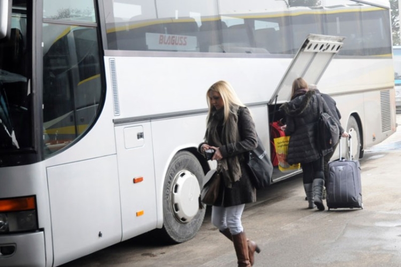 Skuplje karte smanjile broj putnika i polazaka