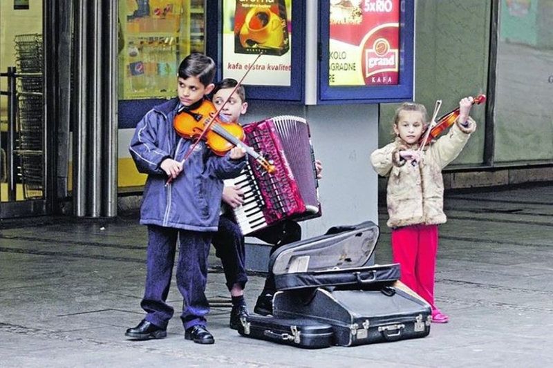 Pjevali su na ulici, pa OSVOJILI 100.000 EVRA: Pilerovi su pobijedili u popularnom takmičenju, a onda svoj talenat pokazali i ostatku svijeta