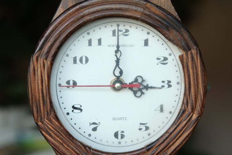 SPAVAĆEMO SAT VREMENA MANJE Noćas pomjeranje kazaljki sat unaprijed