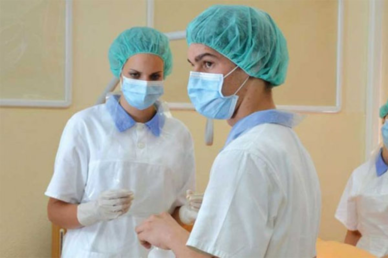 Većina đaka u RS ponovo na praksi u domovima zdravlja i bolnicama