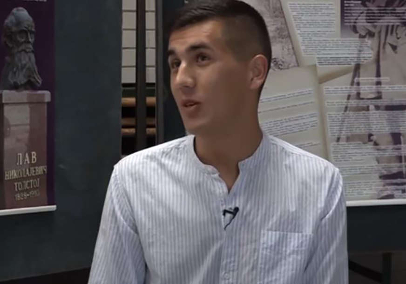 Teška sudbina ga nije zaustavila da ostvari snove: Đorđije kao dijete ostao bez majke, a sada joj je posvetio fakultetsku diplomu