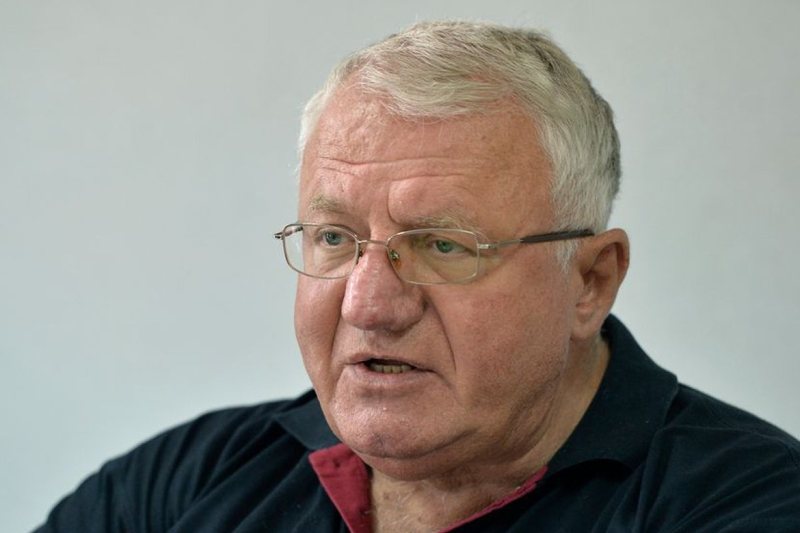 Šešelj se povlači sa čela Srpske radikalne stranke