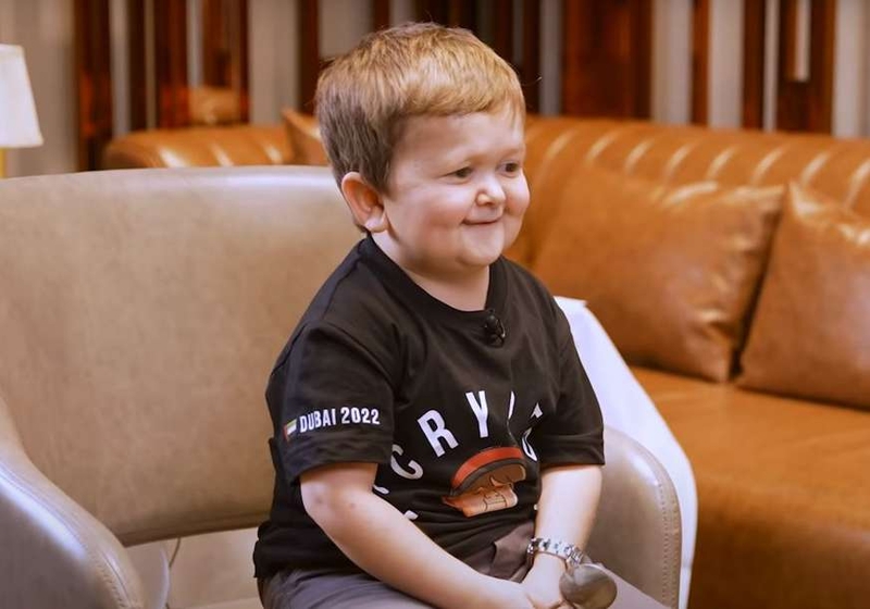 “Kad sam postao slavan, počeo sam nositi nož” Internet zvijezda Hazbul ruši rekorde gledanosti (VIDEO)