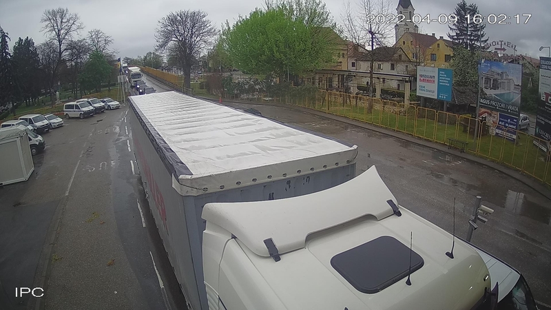 Gužva na graničnom prelazu Gradiška