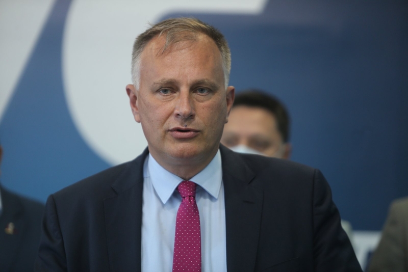 Trivić: Zašto bi pekari, policajci, ugostitelji nedjeljom radili, a drugi ne