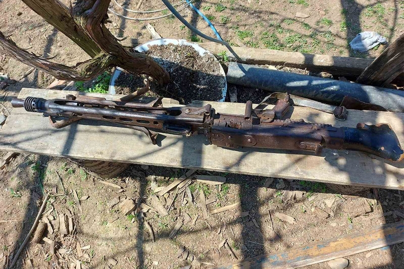 U pretresu pronađen puškomitraljez