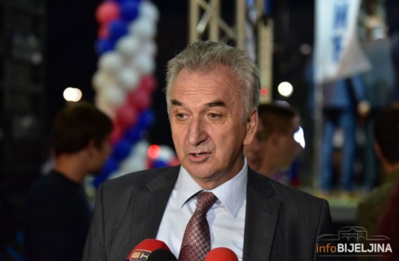 Šest neprijavljenih nekretnina Šarovića u Beogradu