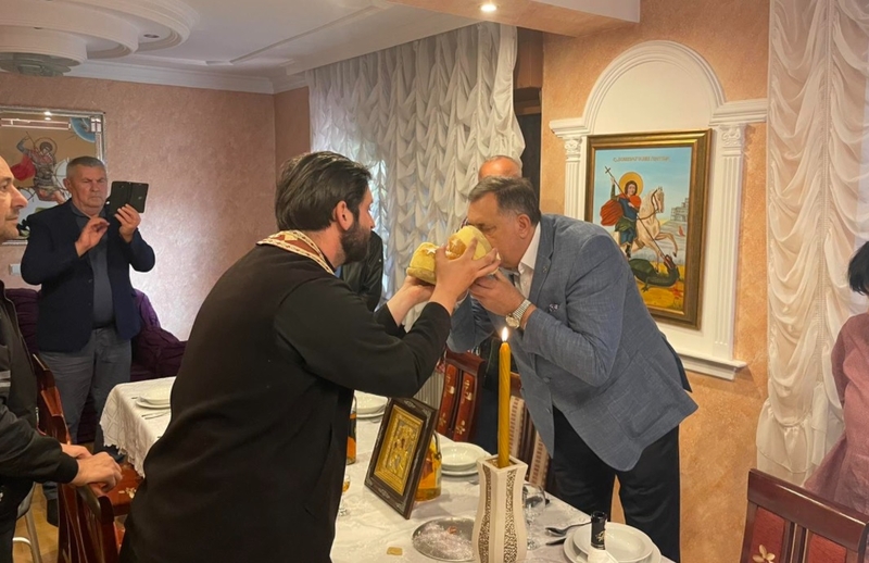 Dodik slavi Đurđevdan, a veselje je veće zbog nove unuke (VIDEO)