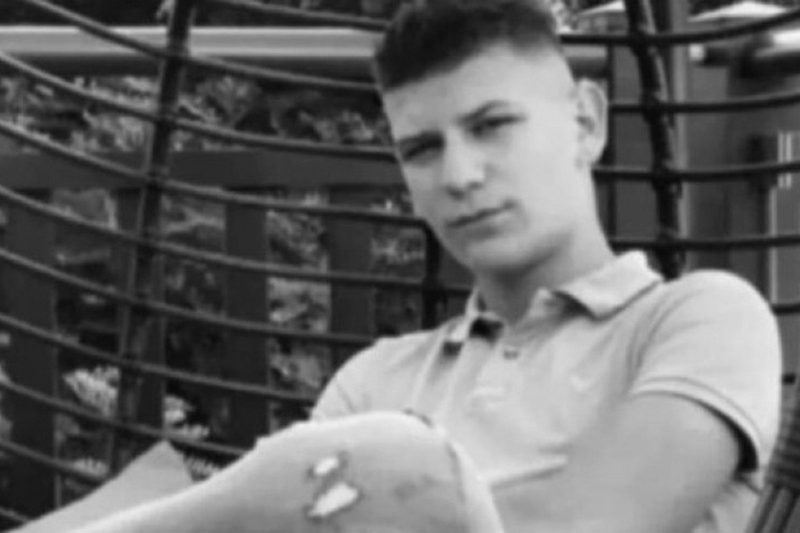 Mladić umro usljed zatajenja srca, ispitana osoba iz društva