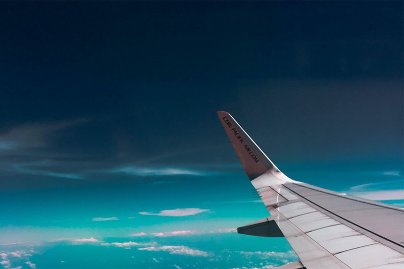 Putnik spustio avion nakon što je pilotu pozlilo