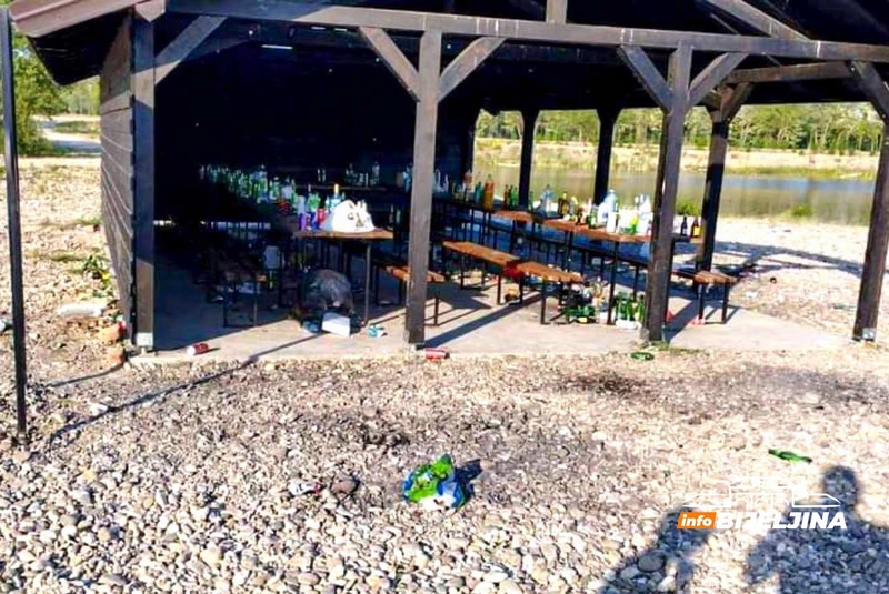 Bijeljinski maturanti PALI NA TESTU BONTONA: Na Eko jezerima OSTAVILI DEPONIJU (FOTO)