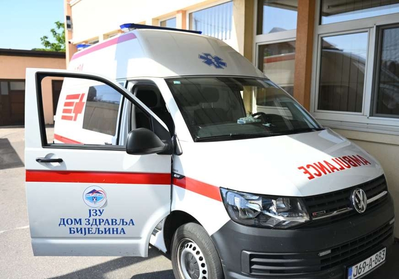 Bijeljina: Dječak povrijeđen u saobraćajnoj nezgodi ima prelome nadlaktice i natkoljenice