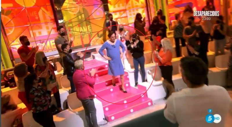 Španski novinar obukao haljinu i šetao u štiklama uz Konstraktu na TV-u