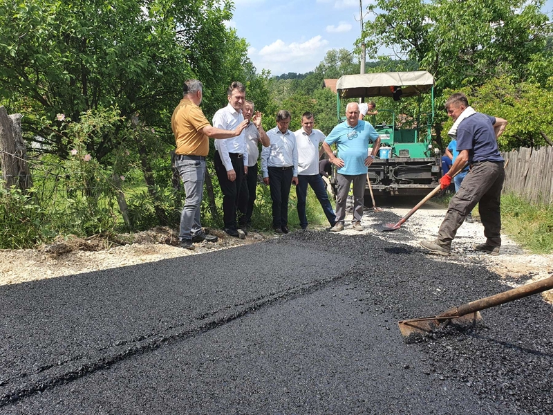 "OVO SU DIVNI PREDJELI" Ulaganje u infrastrukturu rubnih dijelova opštine Ugljevik