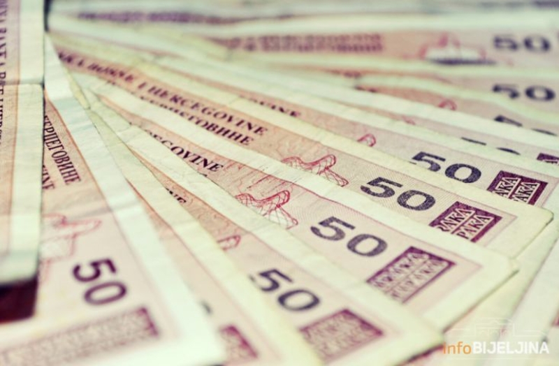 Sindikalci za još veći minimalac, za poslodavce odluka Vlade loša