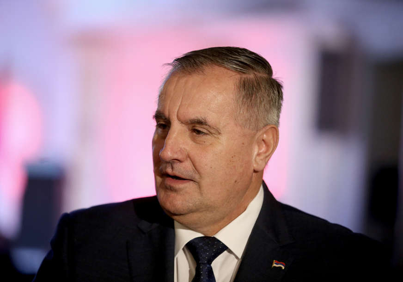 Višković pozvao mlade da se izjasne “Da li pomoć od 100 KM da dobiju svi, ili samo nezaposleni”